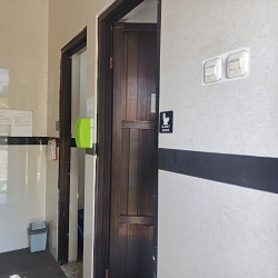 WC Umum Pengunjung Duduk